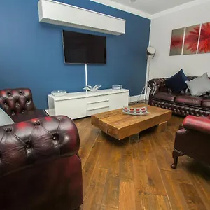 Apartment Portside - Parking - By Holiday Lets